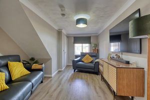 Lounge- click for photo gallery